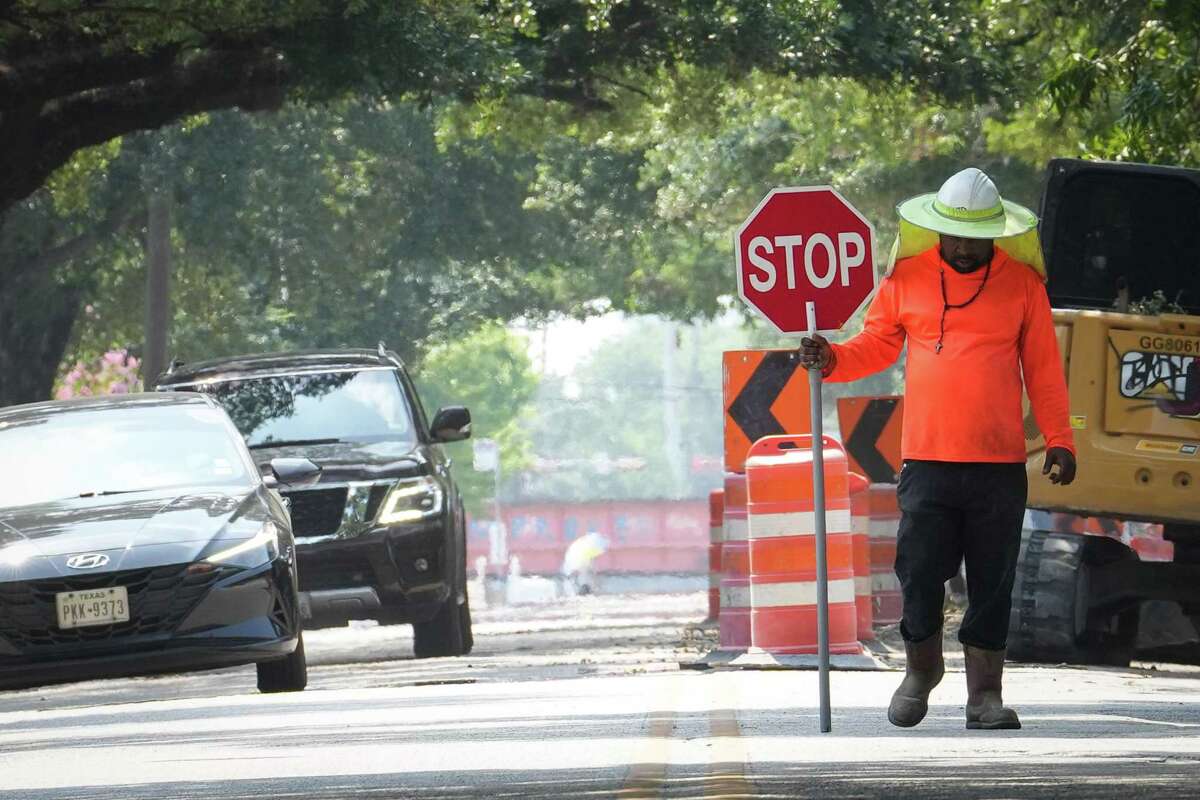 death-star-bill-eliminates-water-breaks-for-construction-workers