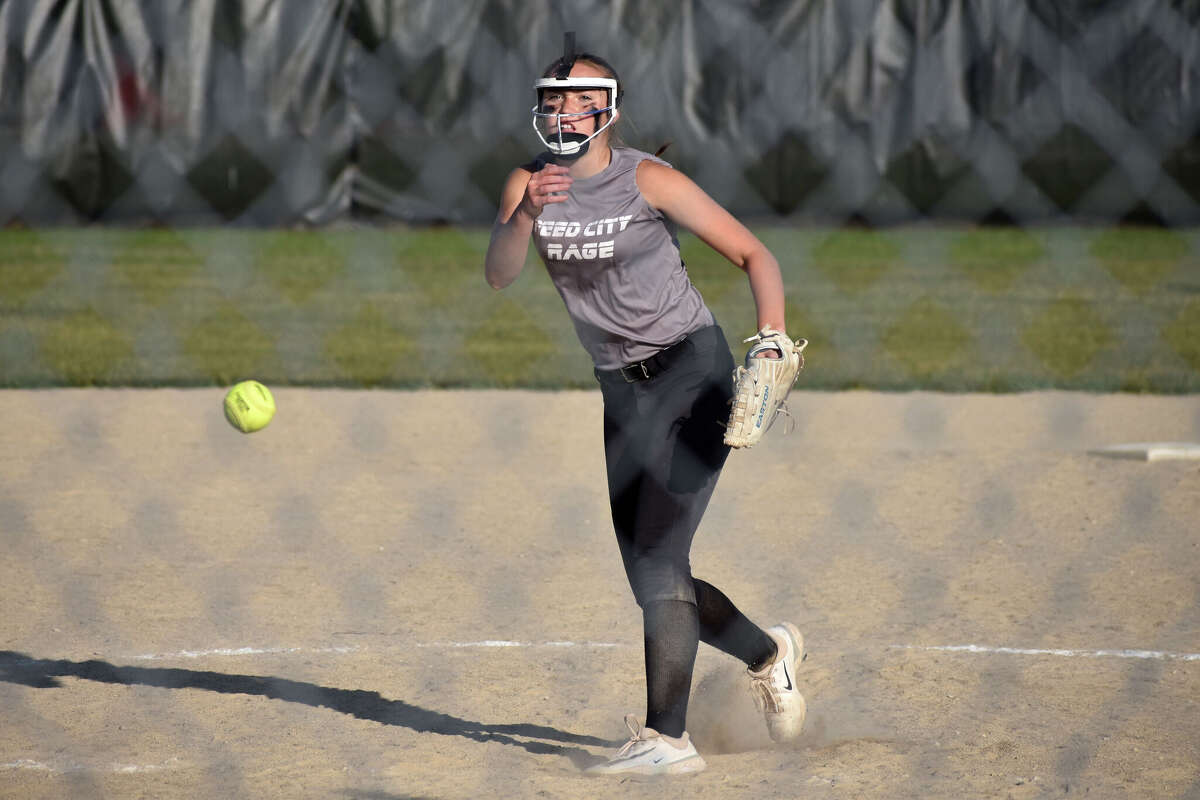 Reed City Rage splits doubleheader with Pine River