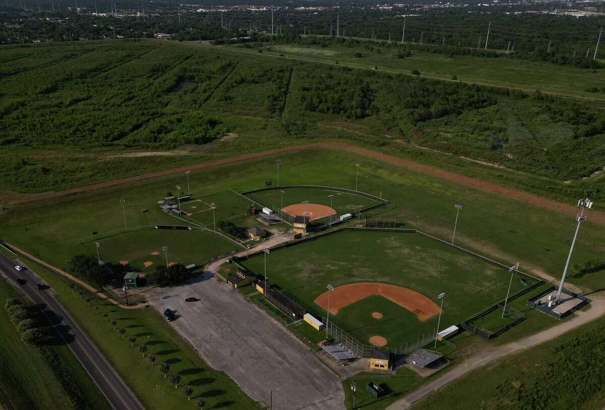 Is Ship Channel mud landing in community dikes toxic? Residents ask.