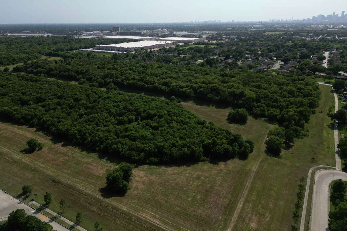 Is Ship Channel mud landing in community dikes toxic? Residents ask.