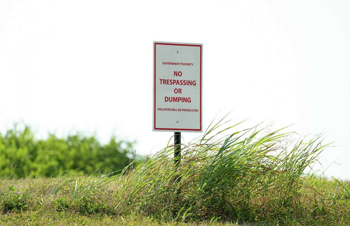 Is Ship Channel mud landing in community dikes toxic? Residents ask.
