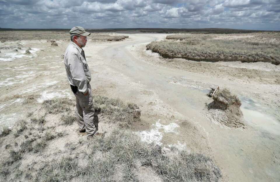 Texas farmers worry Ogallala Aquifer is running dry. You should too.