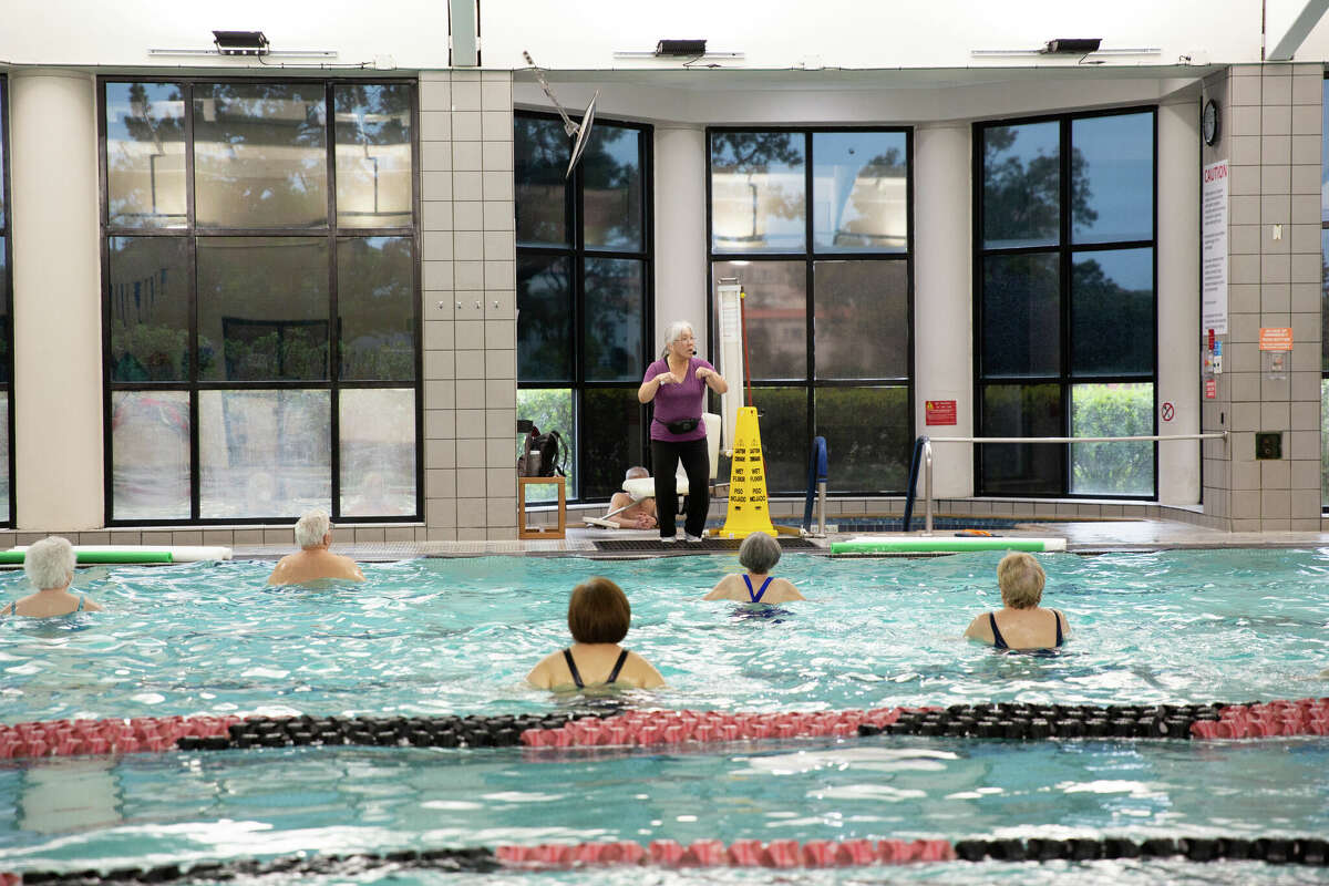 Popular water aerobics classes make a splash