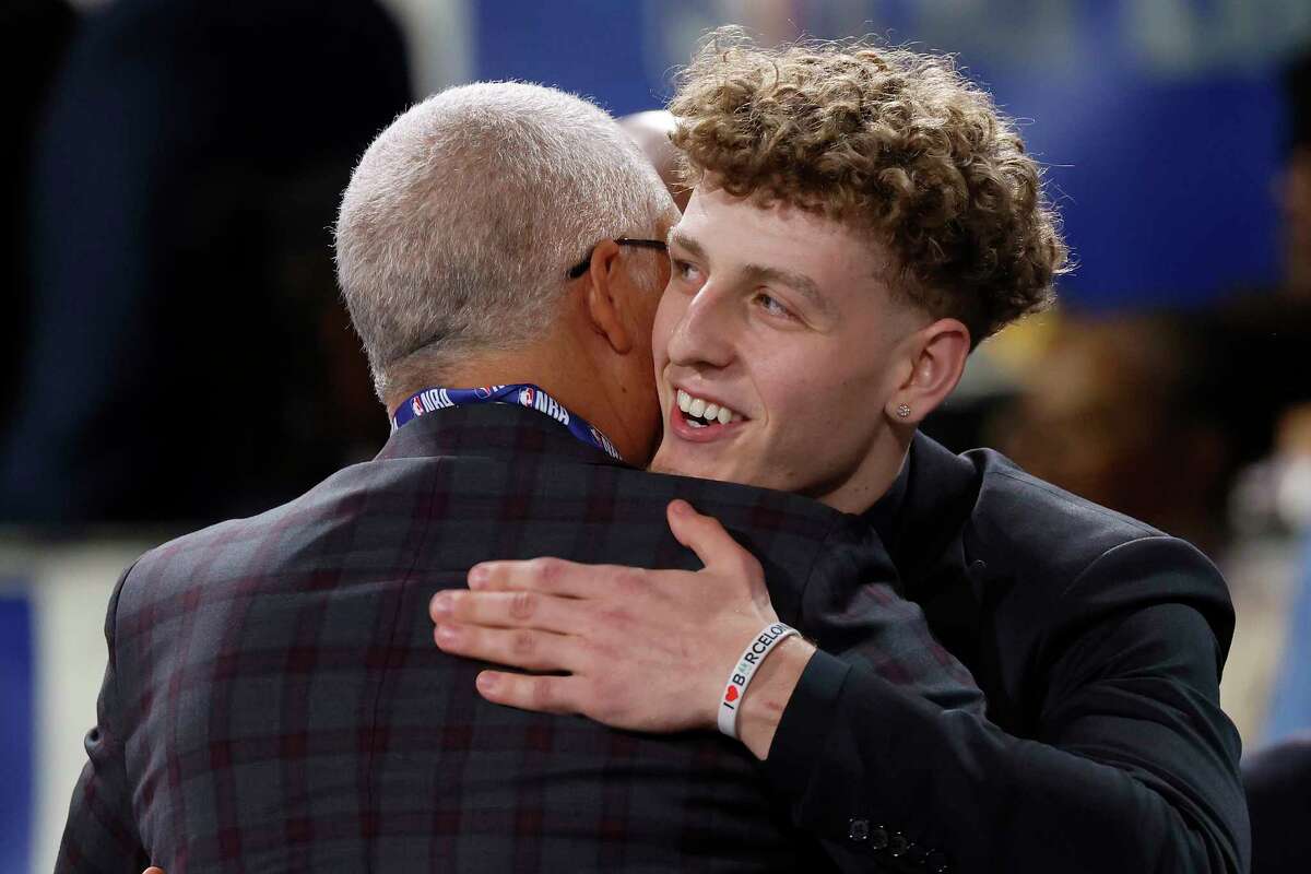 Warriors select Santa Clara's Brandin Podziemski with the No. 19 pick