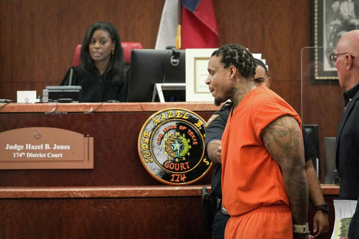 Houston man arrested charged in 2008 slaying of woman