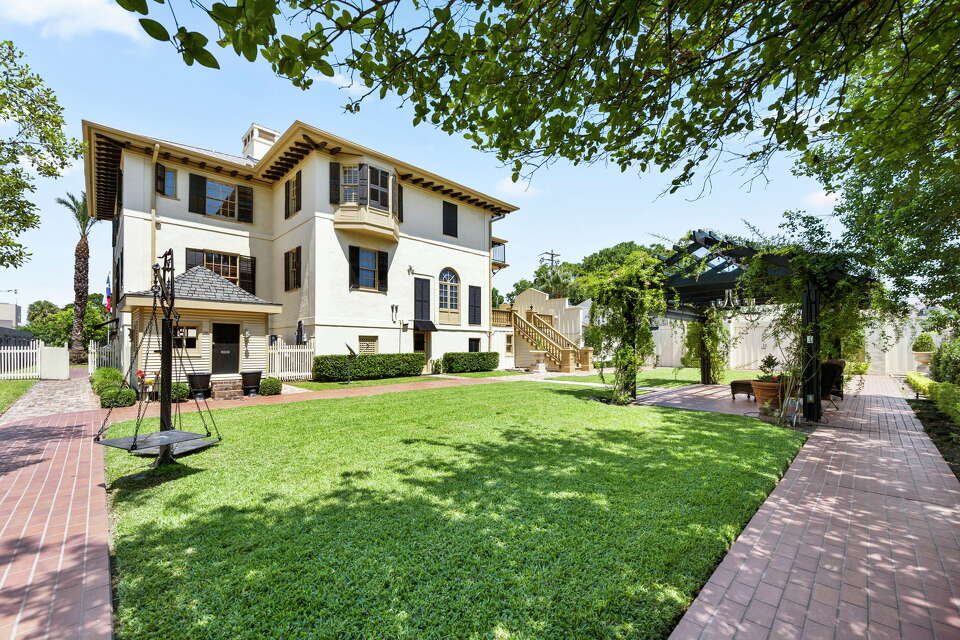 Galveston's historic 1916 Runge House is back on the market