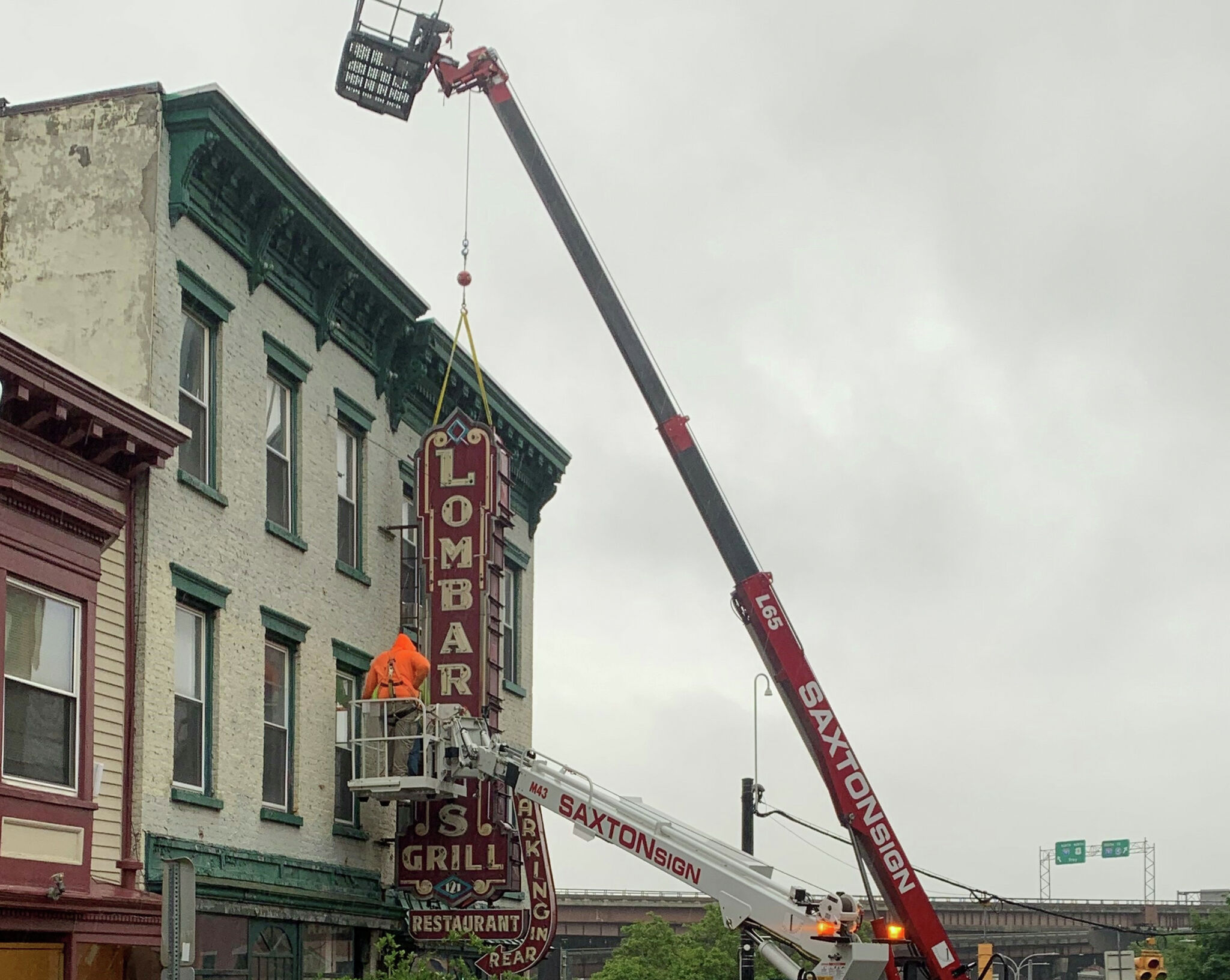 Lombardo’s Restaurant Sign Removed, Set to Reopen as Hattie’s