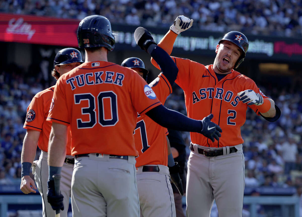 Houston Astros bewildered by balk call in loss to L.A. Dodgers