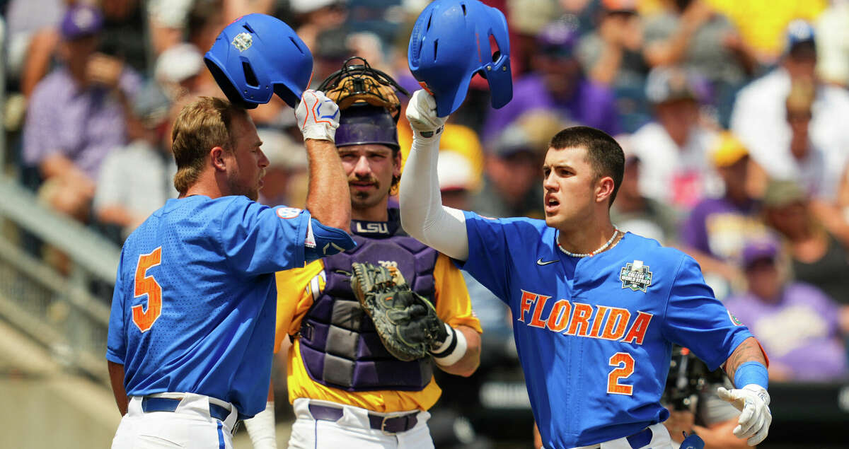 Florida sets College World Series record for runs with 24-4 win