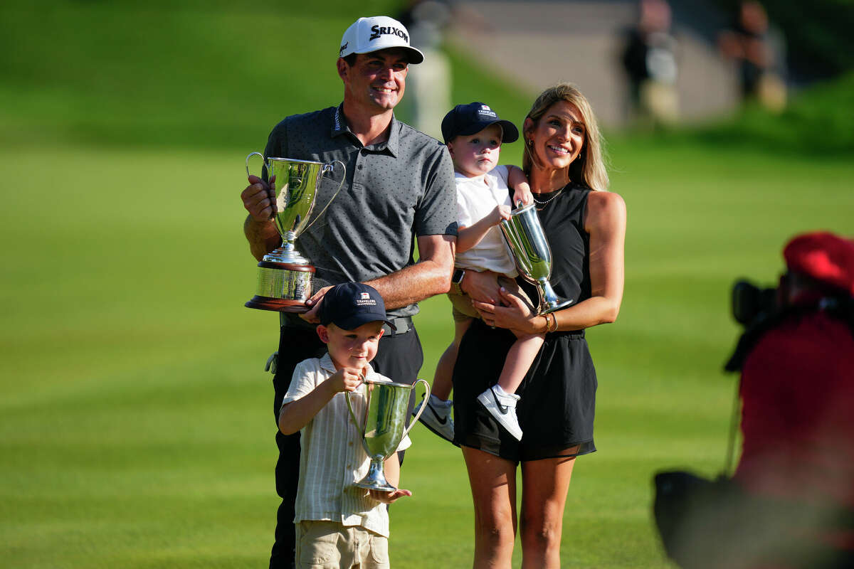 Keegan Bradley wins Travelers Championship with record score