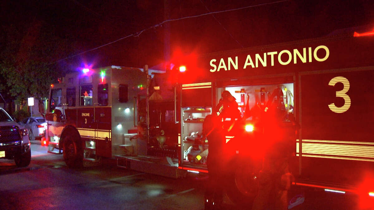 House catches fire overnight on San Antonio's East Side