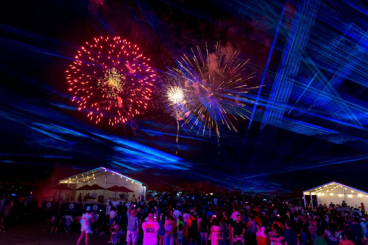 Where you can see Fourth of July fireworks displays in the suburbs