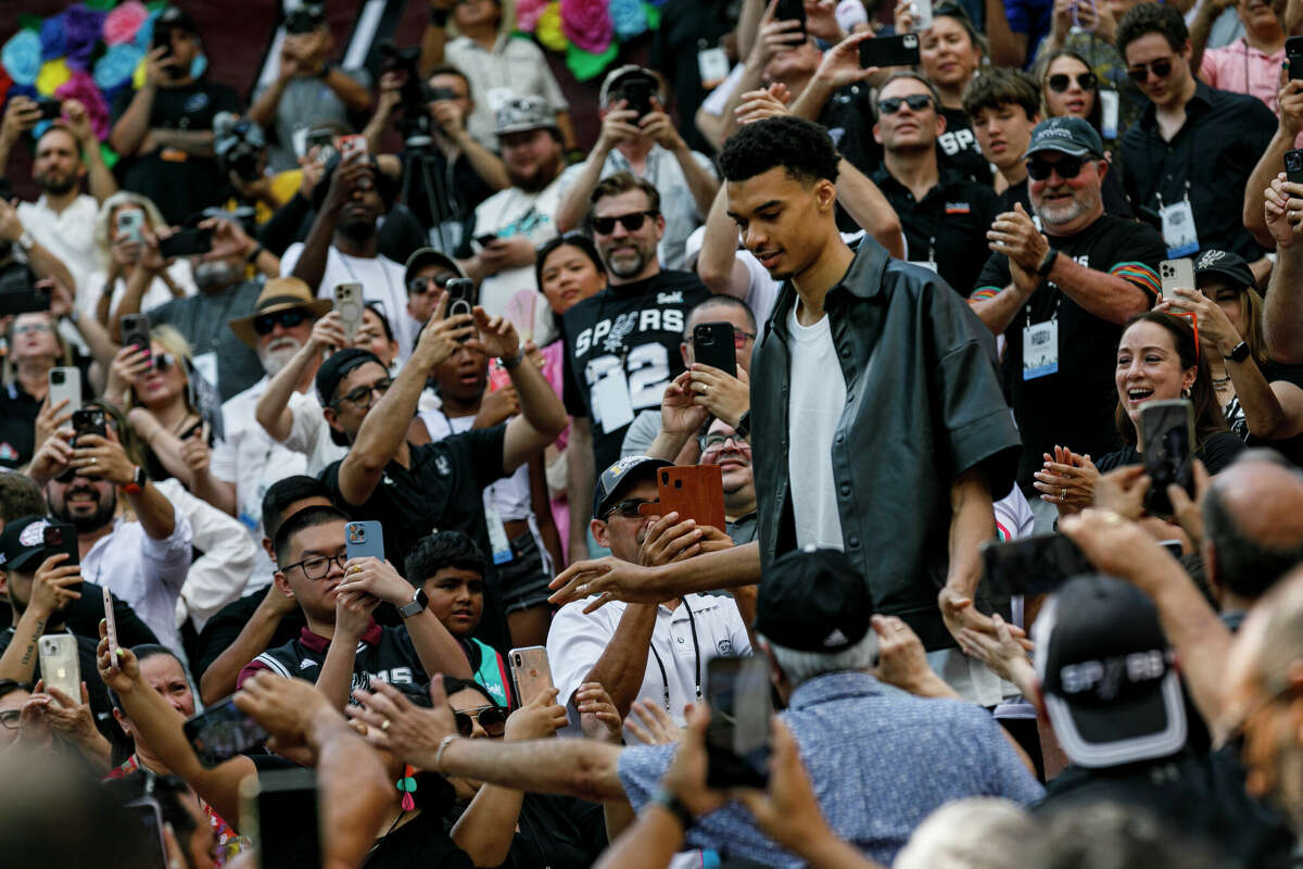 Spurs fans pray for No. 1 pick at 2023 NBA Draft Lottery