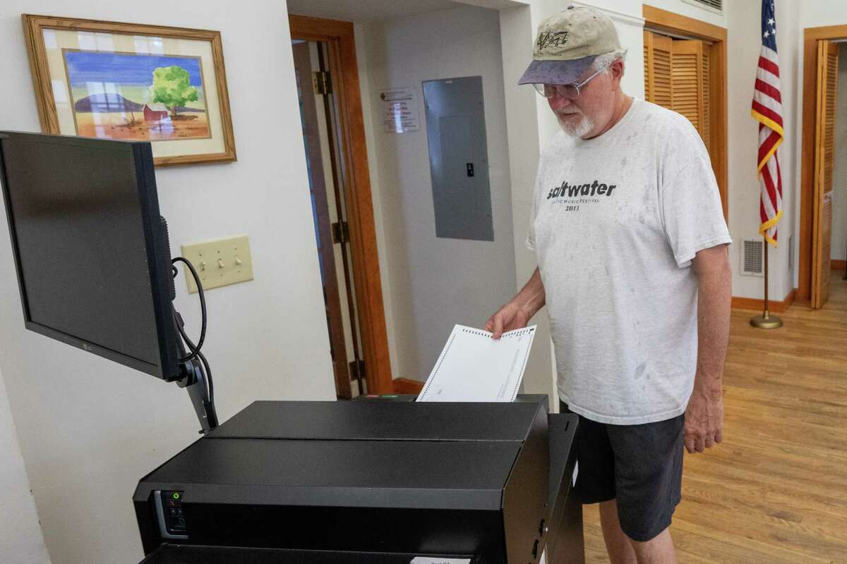 Polls are open for primary day in New York