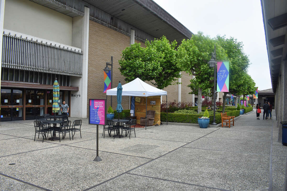 The California mall that some say should be a historic landmark