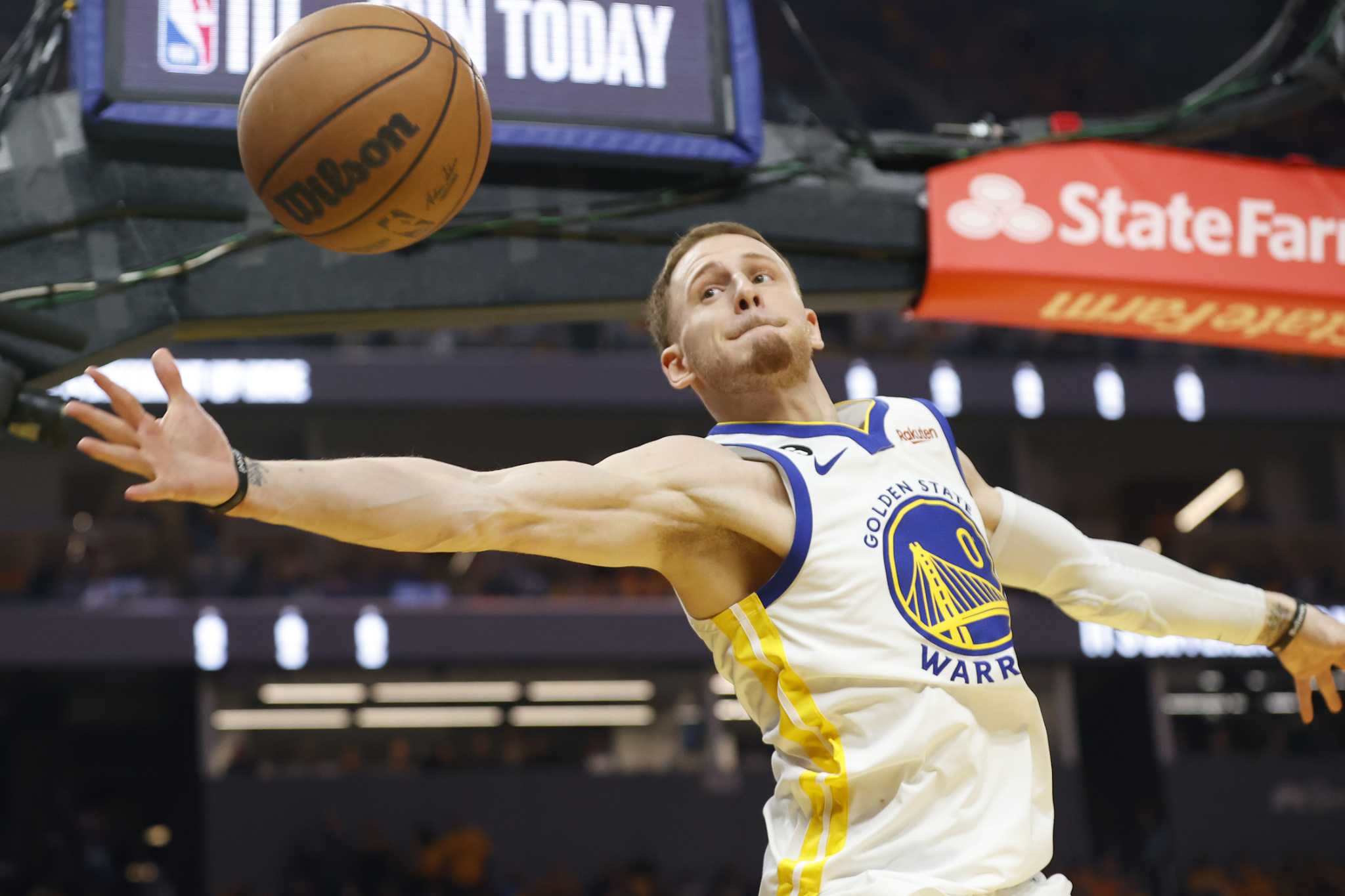 Donte DiVincenzo will pass on Warriors player option for free agency