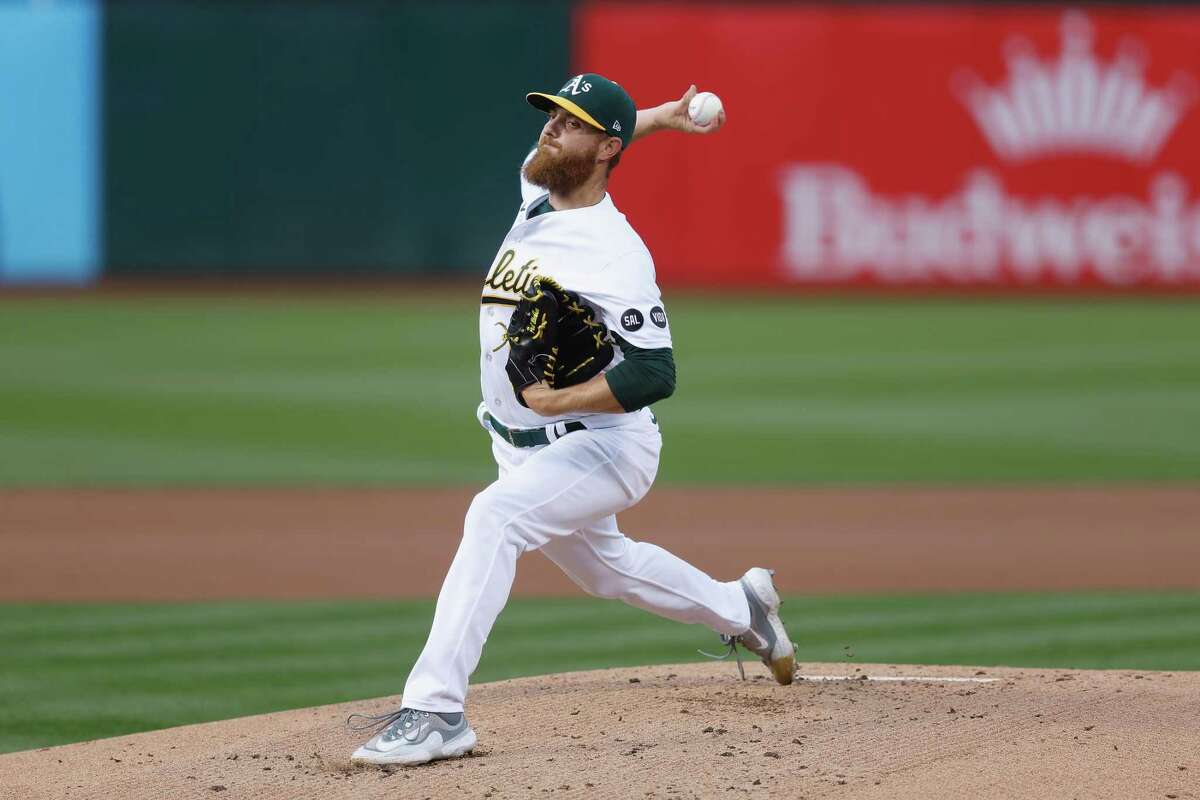 Seth Brown singles in the 8th inning to send the Athletics past the Giants,  2-1