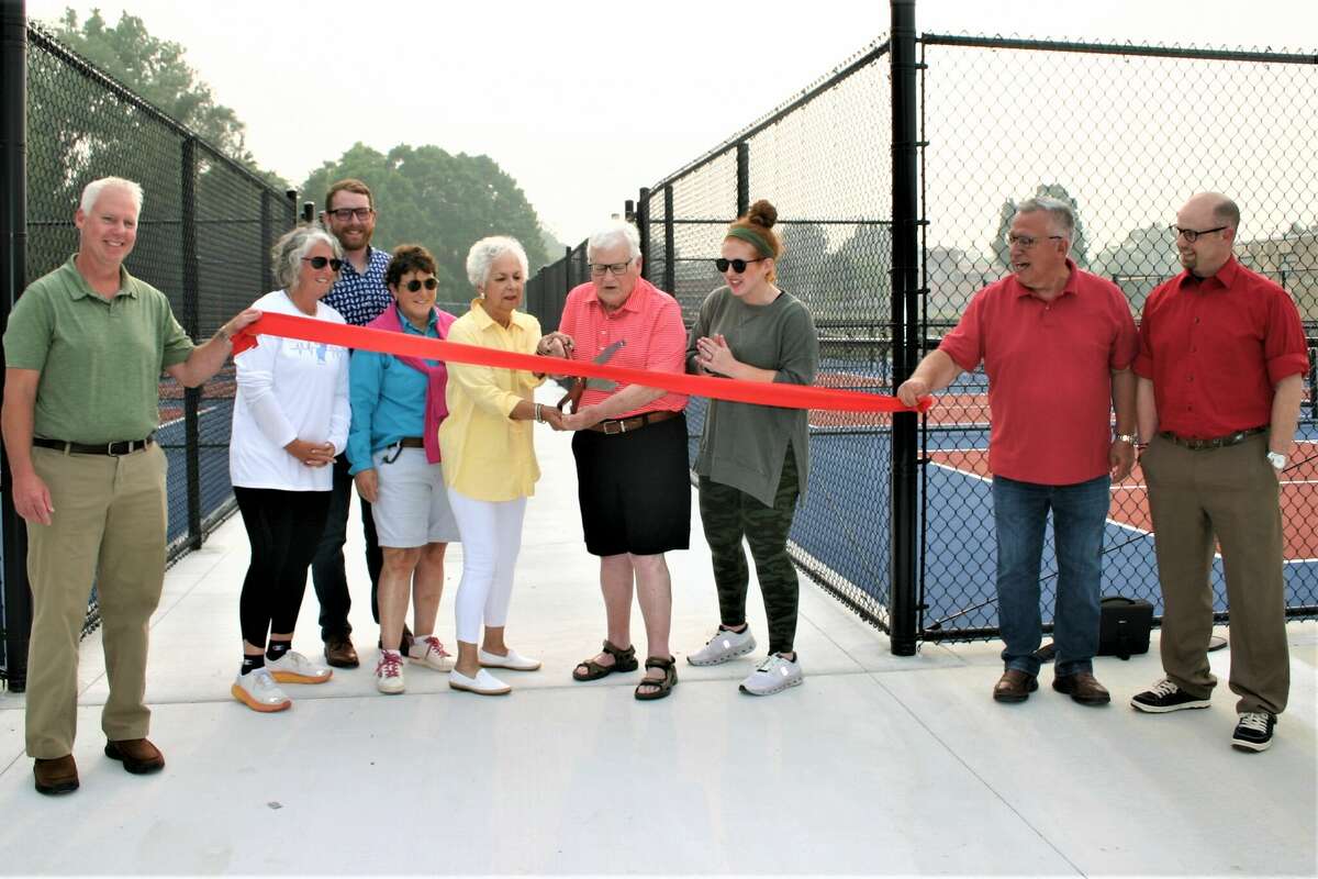 Pickleball courts open at Hemlock Park in Big Rapids