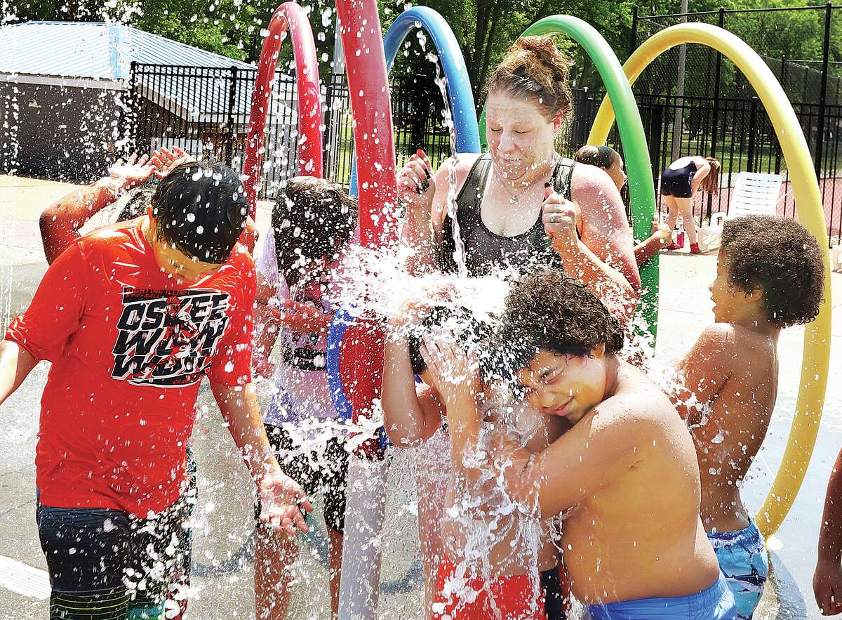 Riverbend faces dangerous heat, storm challenges for fireworks