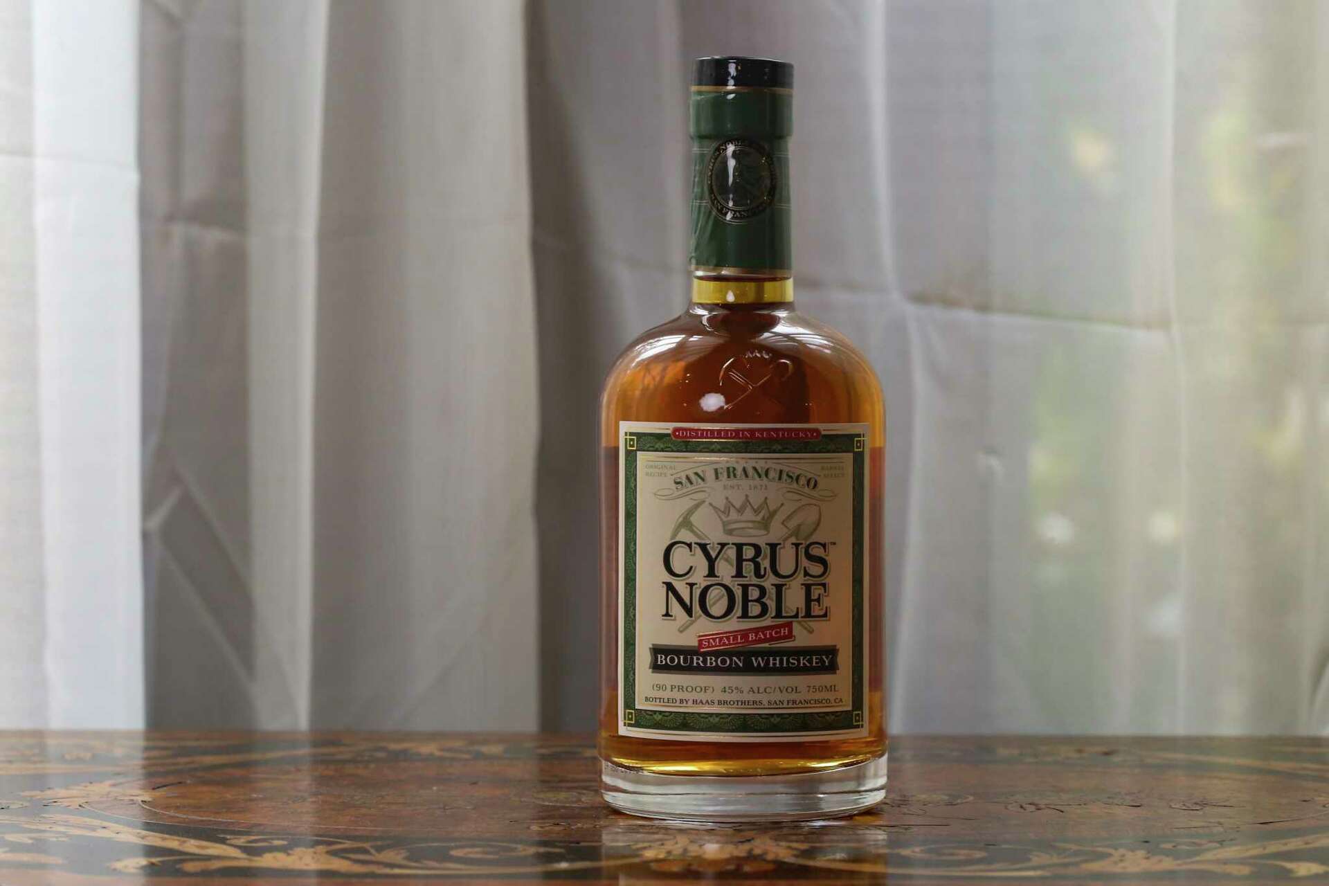 CYRUS NOBLE cyrus.jpg?format=1500w バーボンウイスキー　1968年 ウイスキー