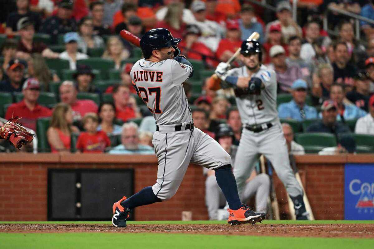 Altuve hits 3-run homer in 5-run 8th to help the Astros beat the Cardinals  10-7
