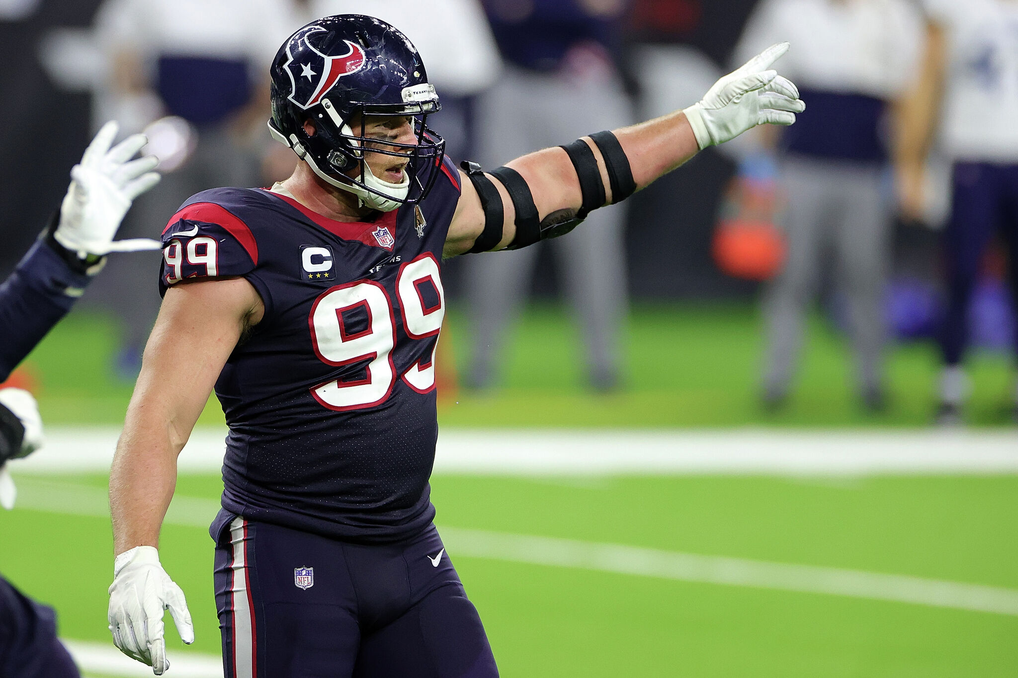 Texans legend J.J. Watt set to begin broadcasting career