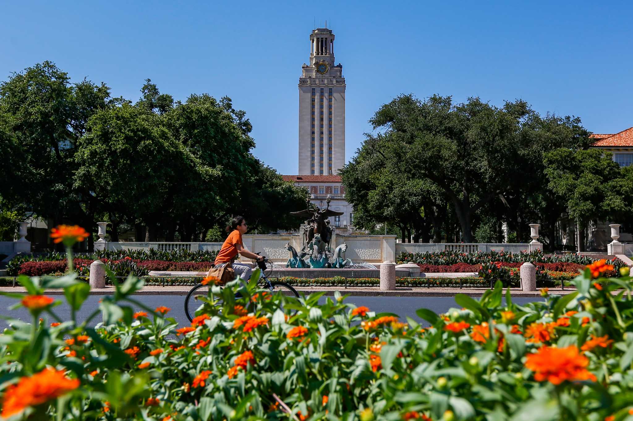 University of Texas at Austin receives 90K freshman apps