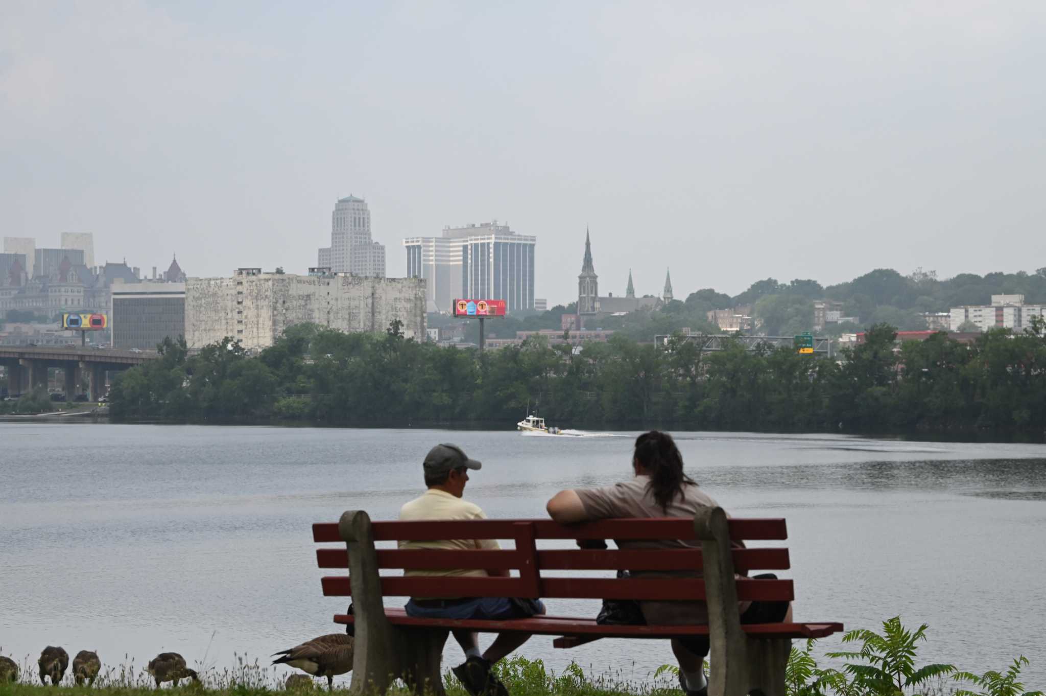 New York air quality improves as advisory ends