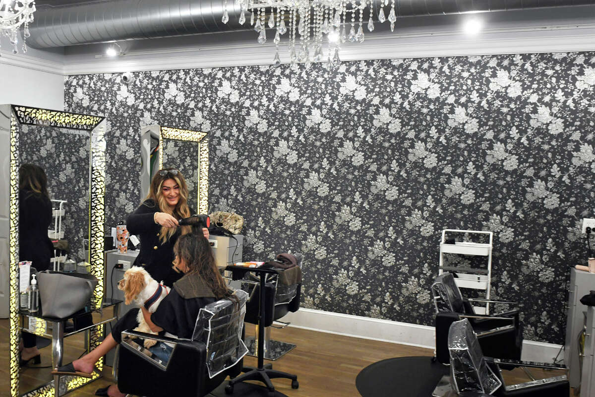 Magazine Names Downtown Shelton Salon Among Country's Best