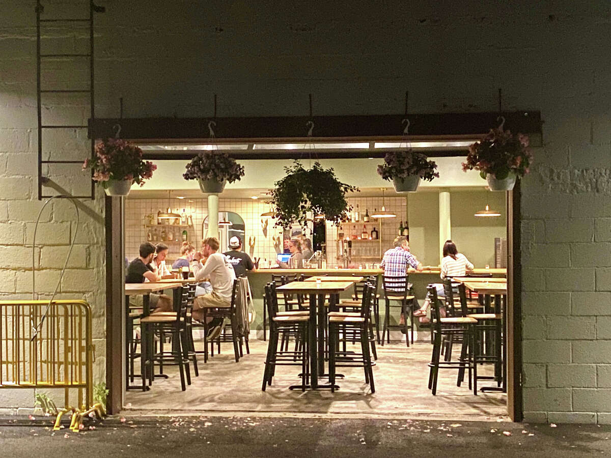 Finn’s in Troy an excellent heir to former Caskade in Cohoes