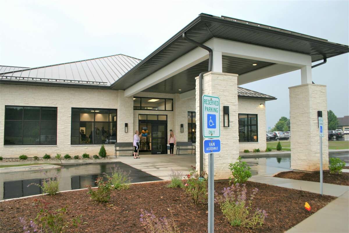 The Cancer and Hematology Centers opens facility in Big Rapids