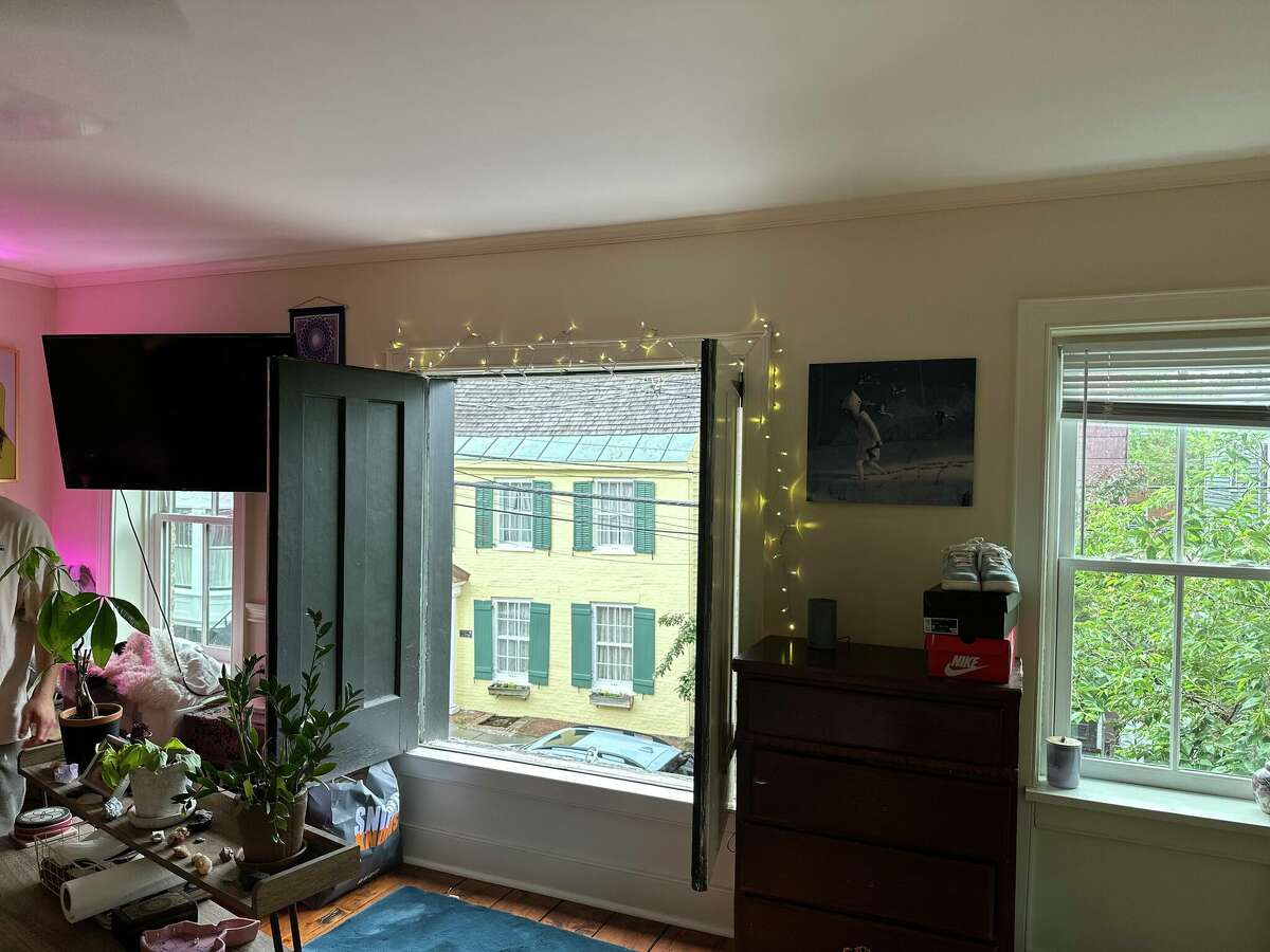 Converted carriage house in Historic Stockade for sale