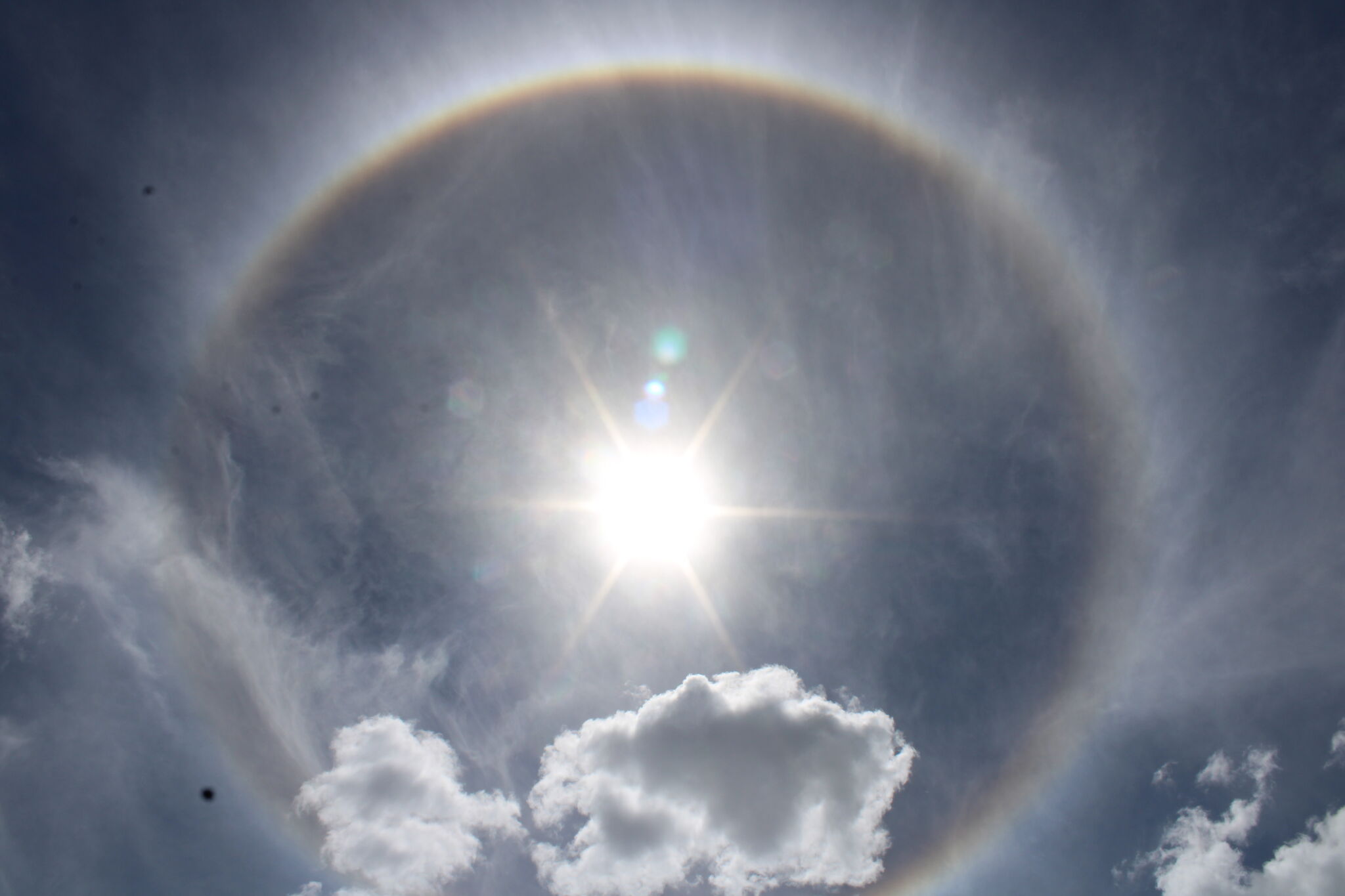 What are sun halos, why do they happen? | wqad.com