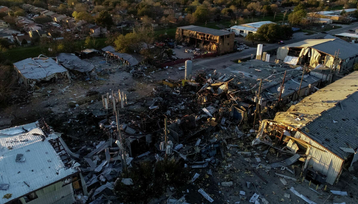 Houston explosion: Frank Flores' family files lawsuit against Watson  Grinding - ABC13 Houston