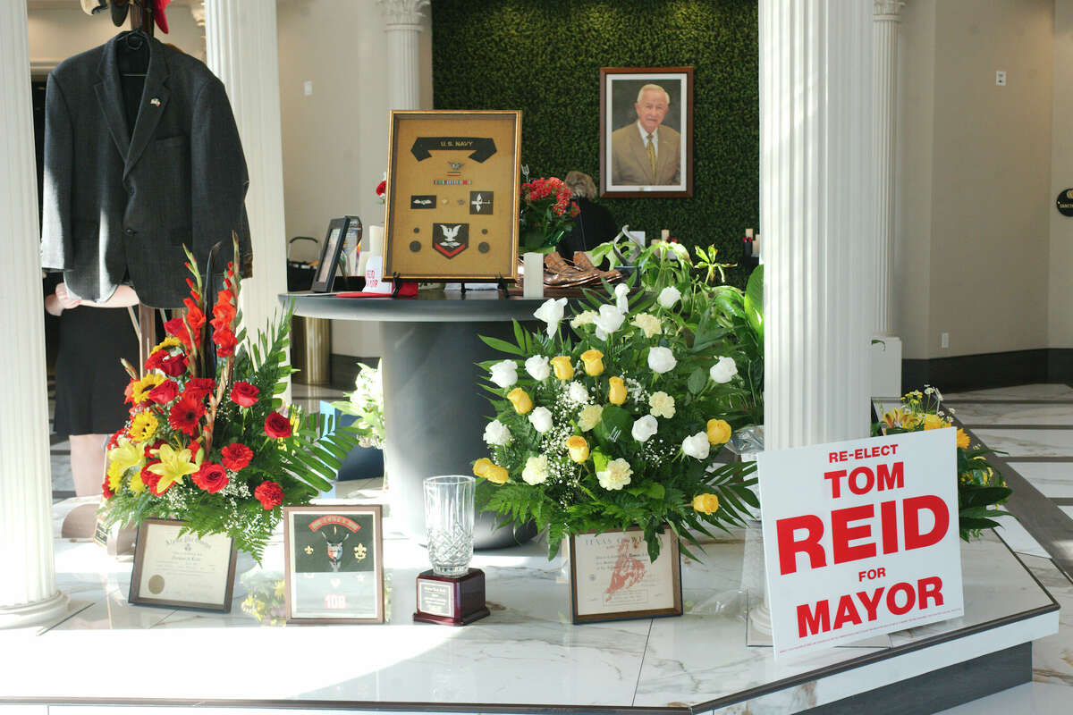 Pearland Mayor Emeritus Tom Reid honored Saturday in public memorial