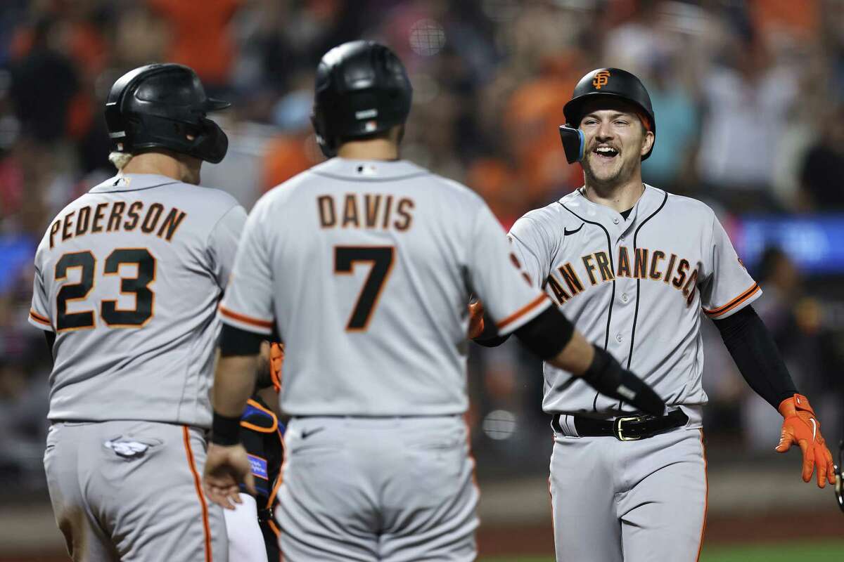 Giants' rookie catcher Patrick Bailey beats Mets with late home run