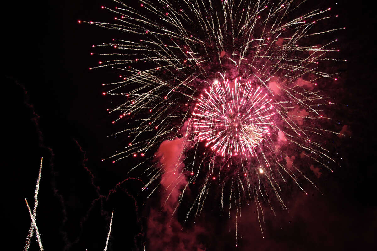 Bay City Fireworks Festival wraps with a bang despite rain