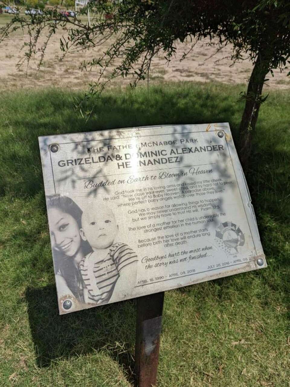 m*o様 Robert Anthony Aviles / Intention E m*o様 Robert Anthony Aviles / Intention E m*o様 Robert