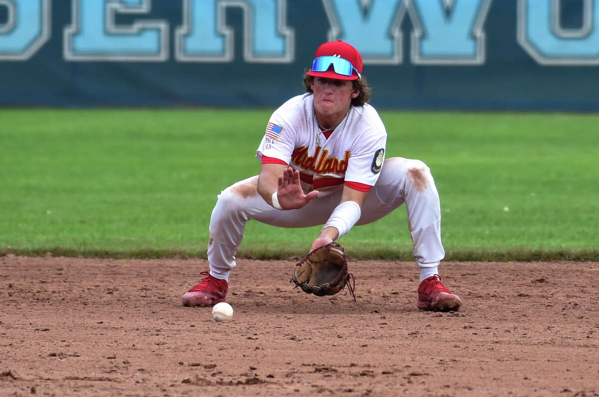 Champs Berryhill rallies to edge Kings in Gabby Mills final