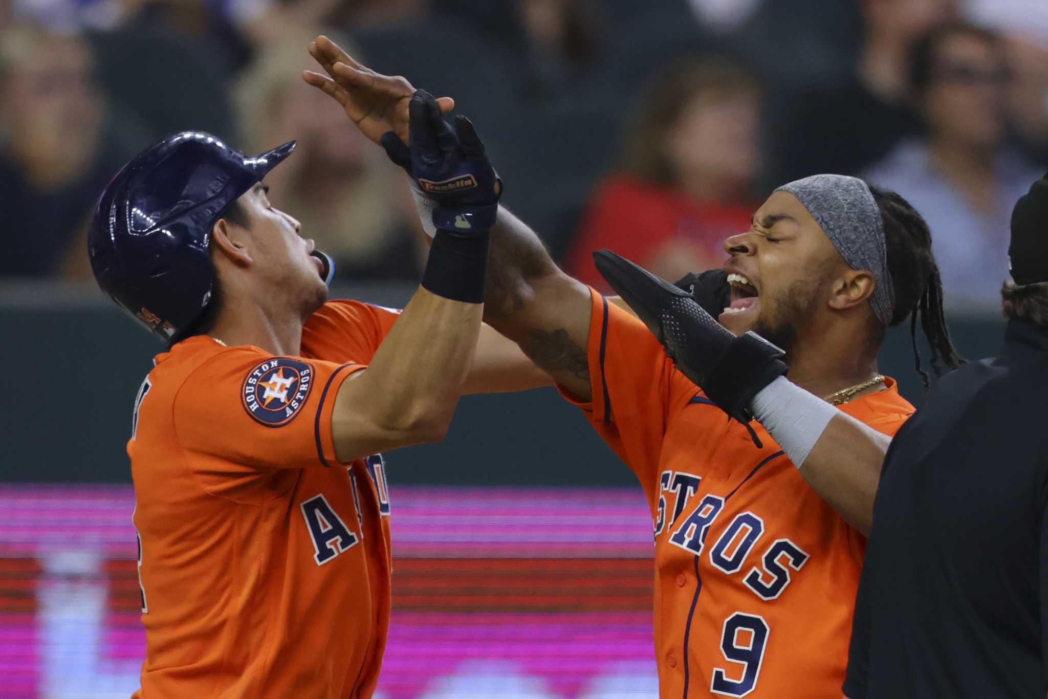 Houston Astros Late offense leads to win, series lead vs