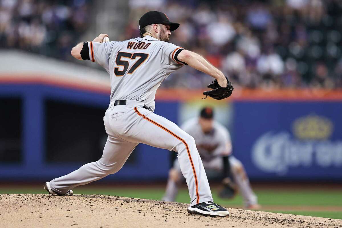 Giants limp home after an uninspired, sloppy loss to the woeful Mets