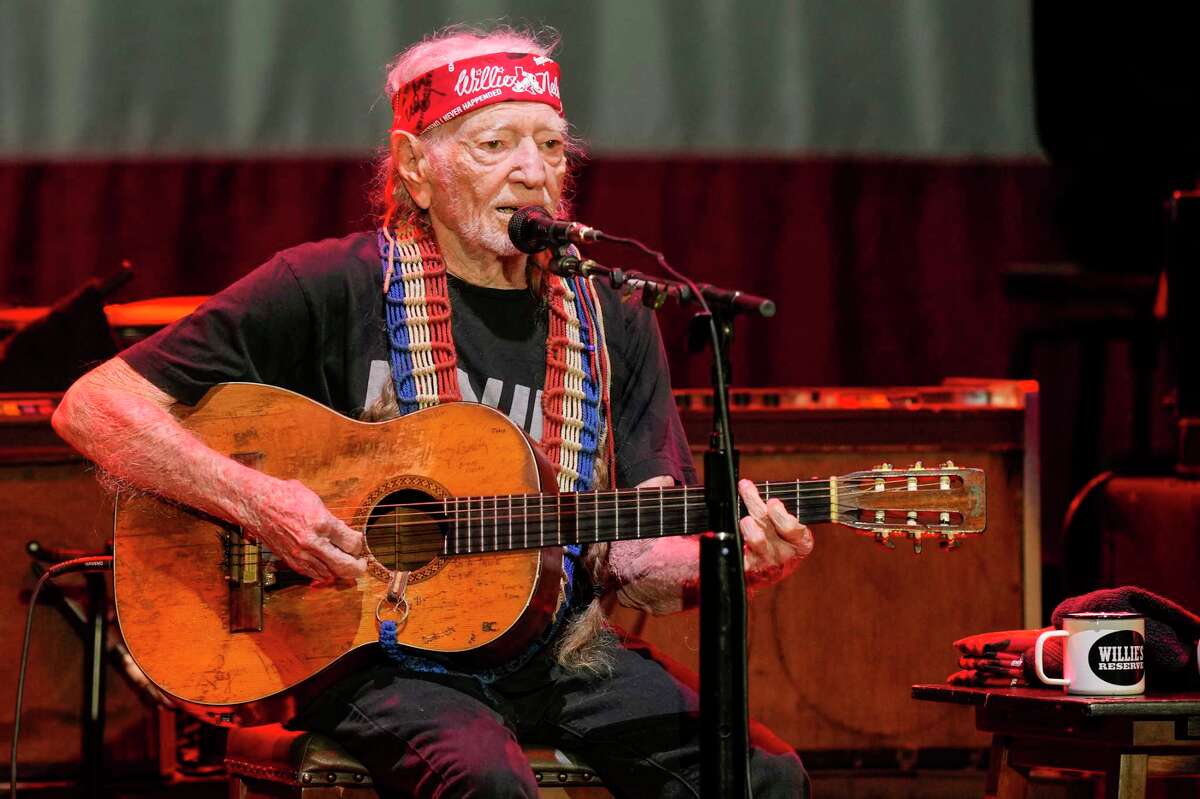 How to enjoy live music in The Woodlands as Pavilion fall season ends