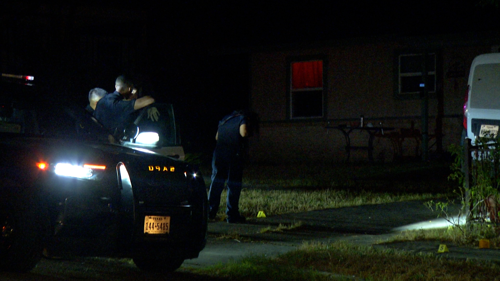 Man wounded in ambush shooting at San Antonio home