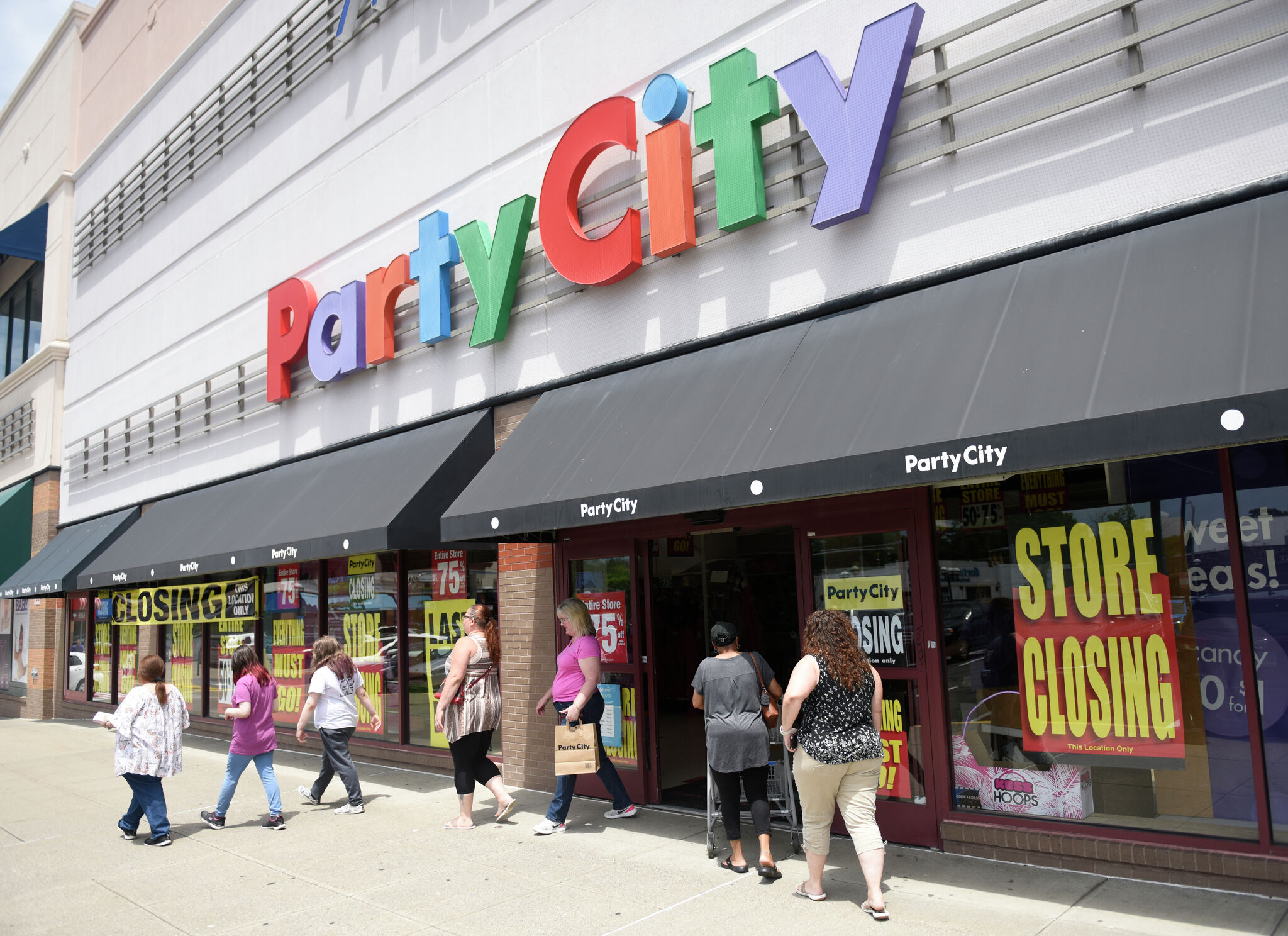 Party City to close in Stamford, keep open other locations in CT