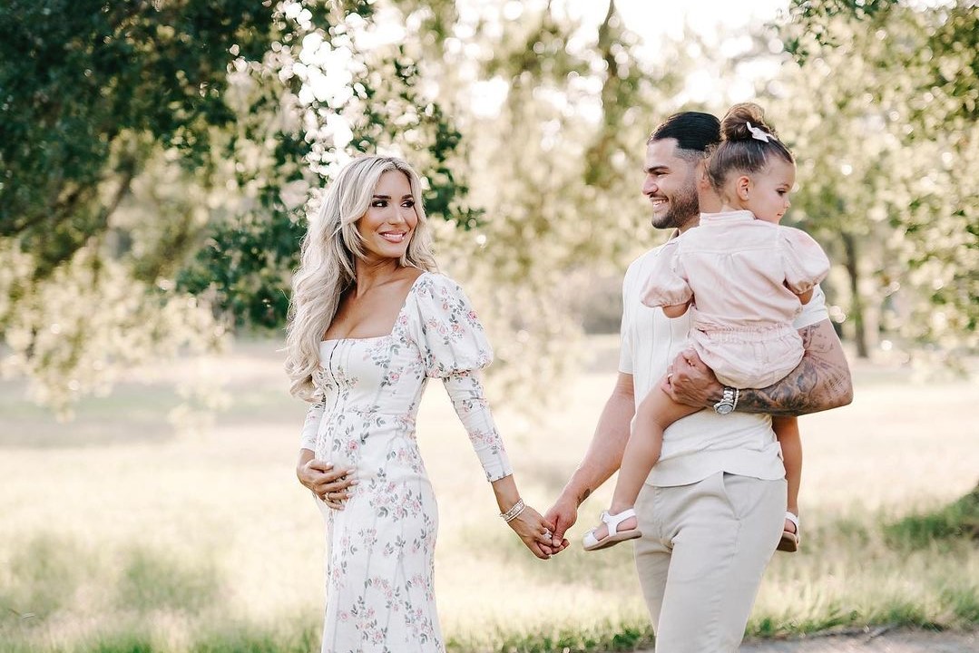 Family photos: Meet the Houston Astros' wives and kids