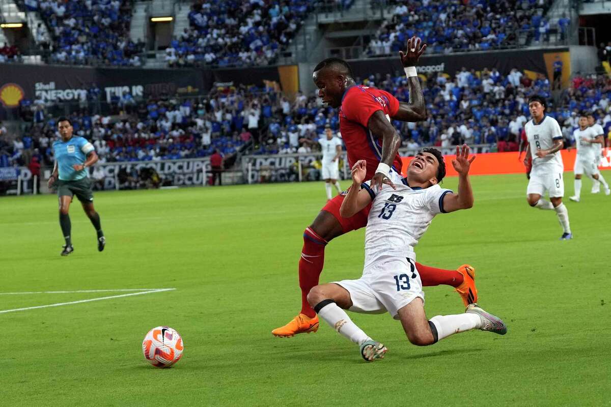 Gold Cup: Canada tops Cuba, sets up match with U.S. in quarterfinals