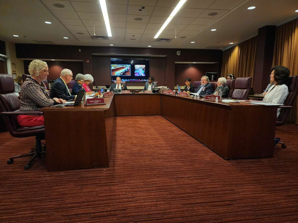 cmu board of trustees meeting schedule