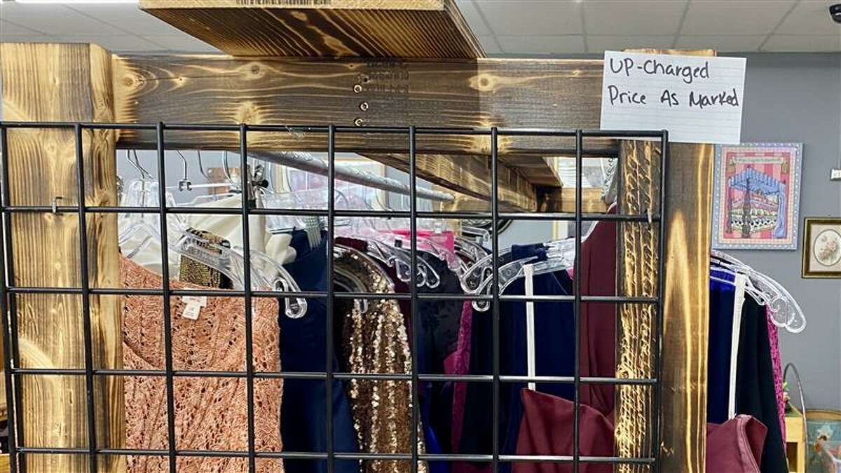 Hooves and Hearts closes location near mall; M20 location still open