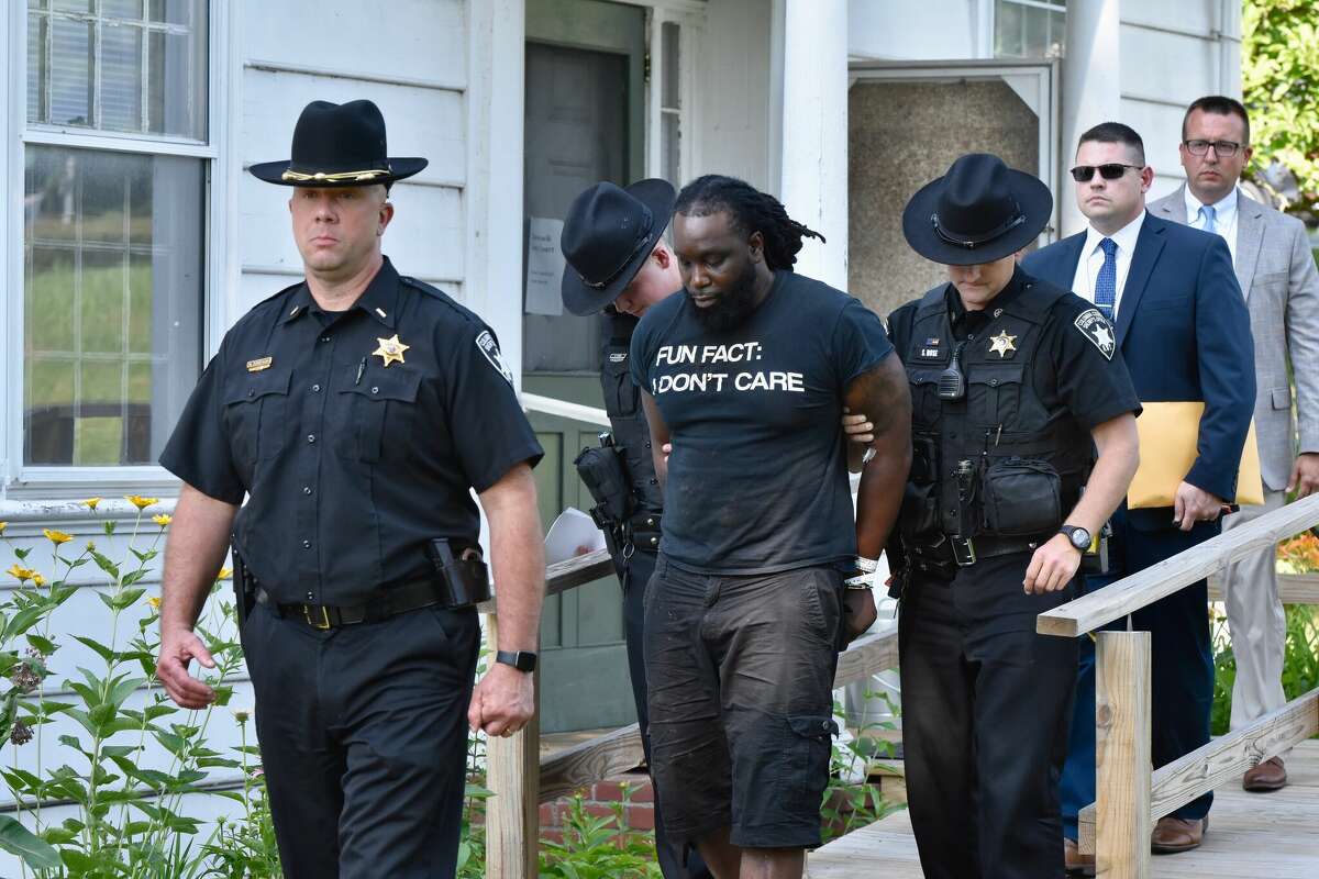 Kenttory Brown charged in Claverack crash that killed parents