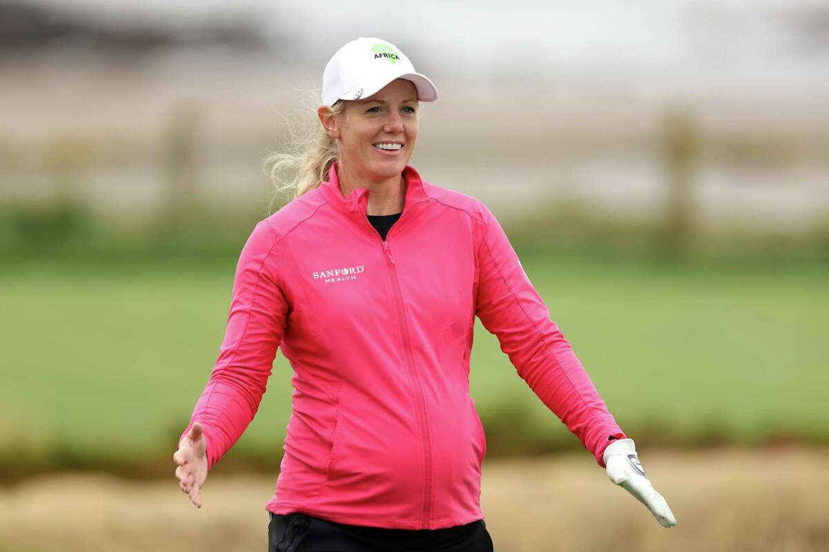 7 months pregnant at U.S. Open, Amy Olson takes on Pebble Beach